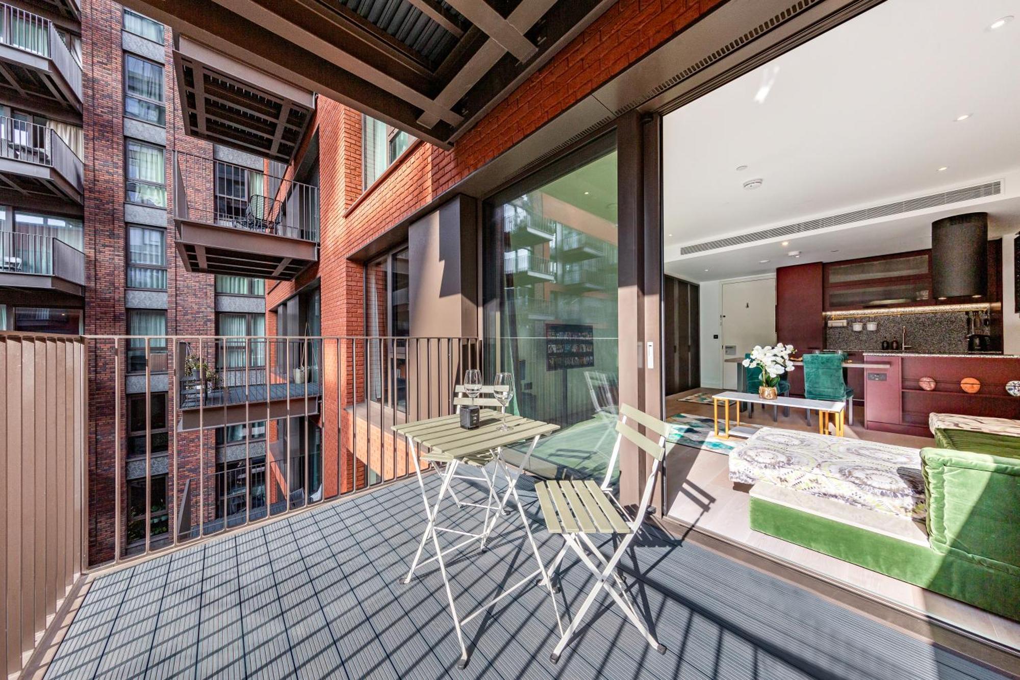 Central Stay-fabulous Ultra-central Luxury Designer Two Bedroom-pool-gym-full Ac Londres